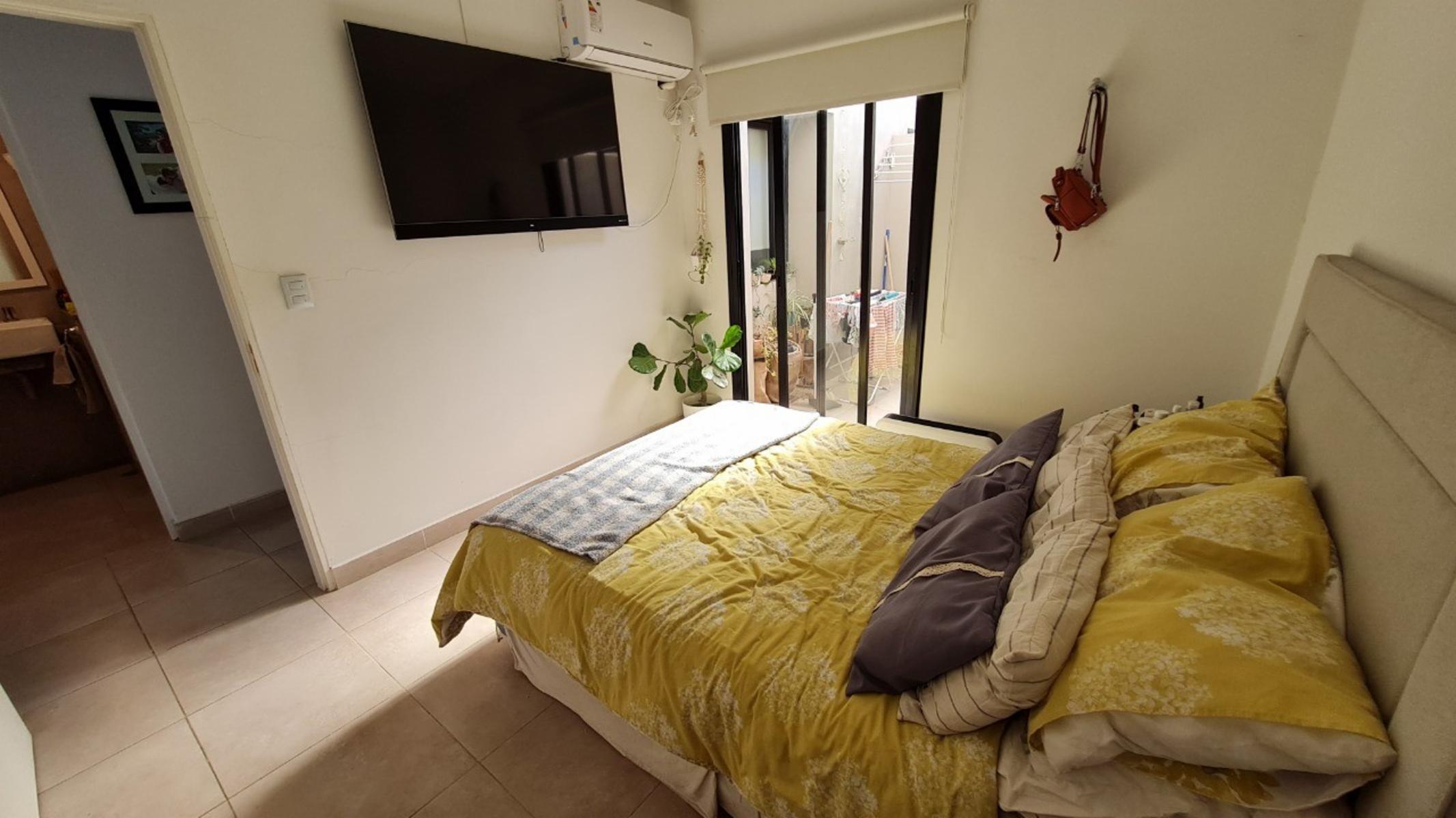 Departamento 2 dormitorios con patio Venta, Yerba Bueno — foto 3