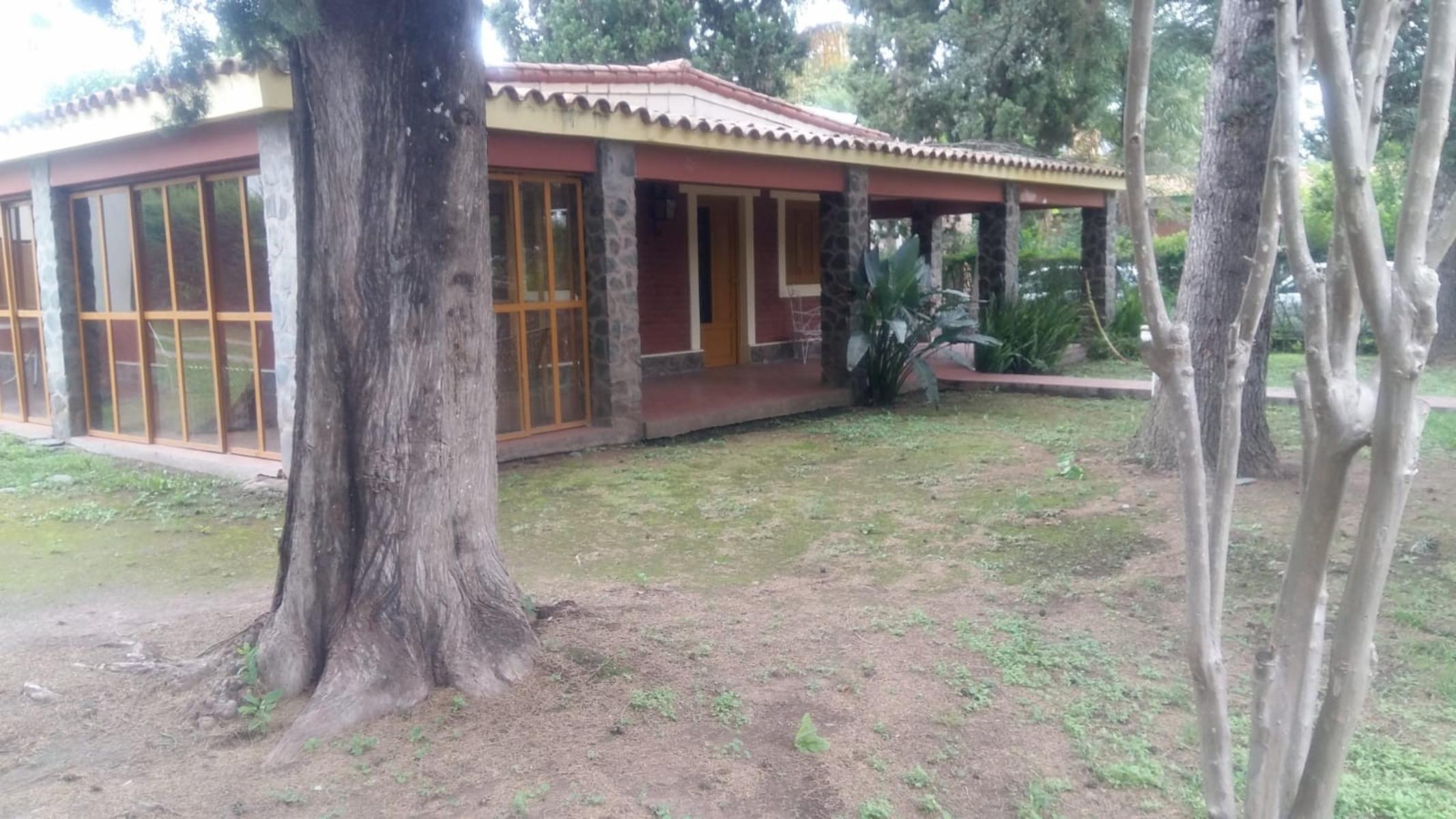 Casa en venta 4 dormitorios, San Pedro de Colalao - 1