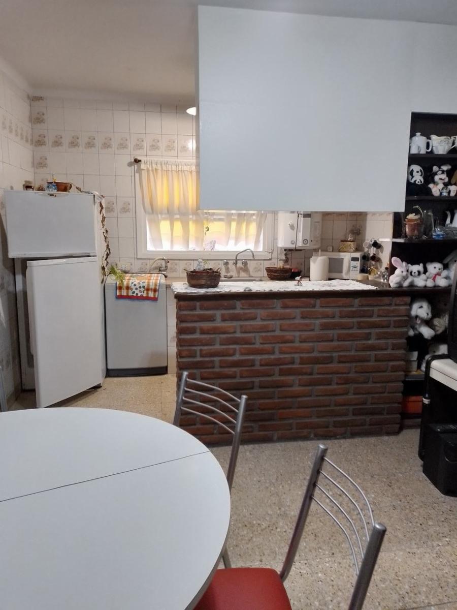 2 PROPIEDADES CON AMPLIO LOTE — foto 2