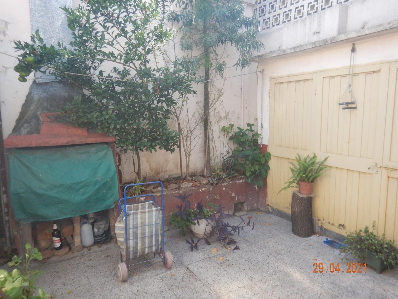 Casa de 2 Ambientes con 2 Locales en Villa Real - 3