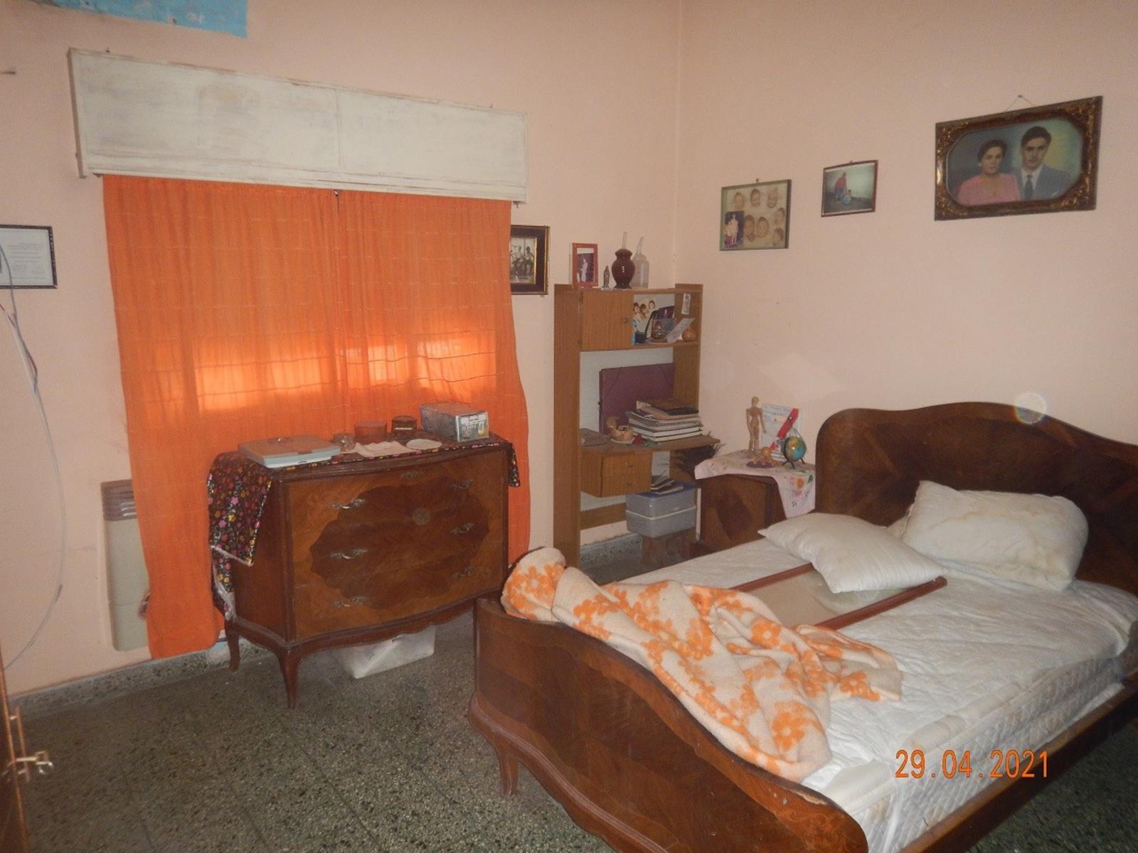 Casa de 2 Ambientes con 2 Locales en Villa Real - 9