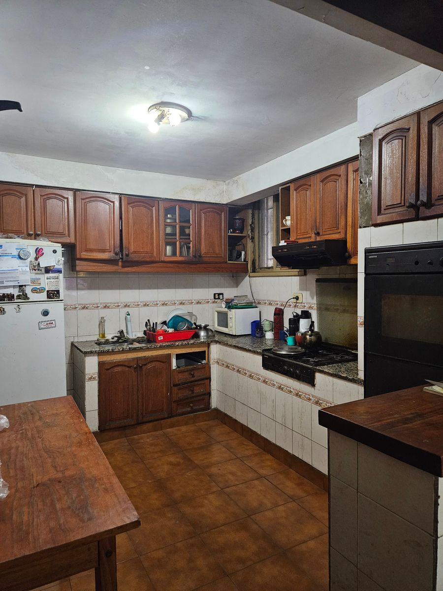 Casa en Venta 4 Ambientes Amplio con Parrilla y Garage — foto 7