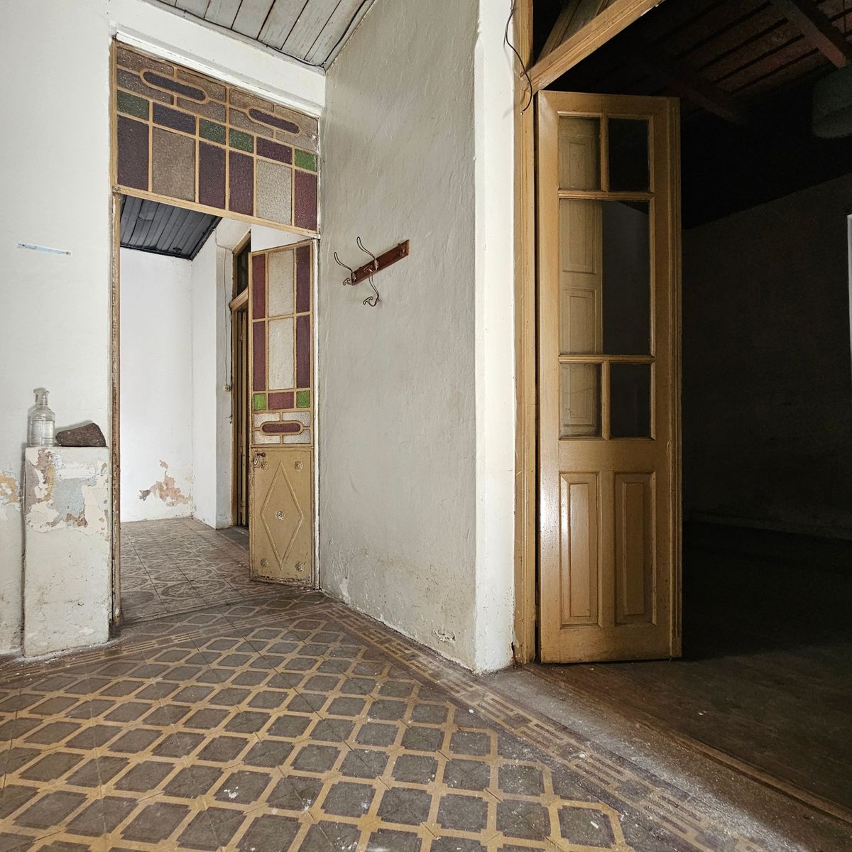Lote con Unidades en Block + Local en esquina y Cochera — foto 4
