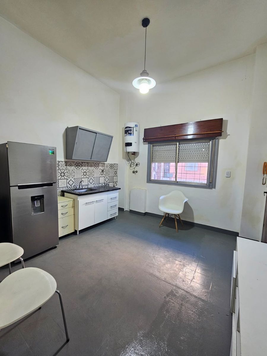 Excelente Departamento Muy Luminoso en Villa Raffo — foto 7