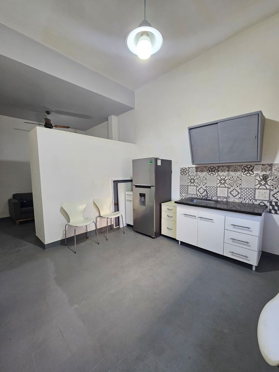 Excelente Departamento Muy Luminoso en Villa Raffo — foto 8