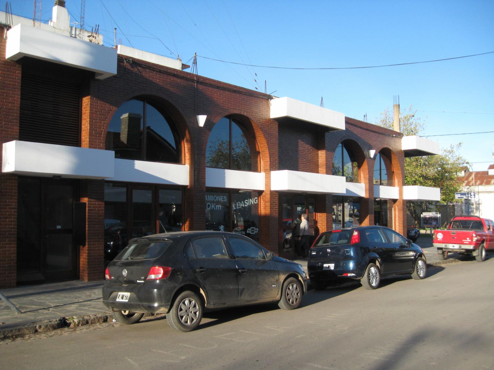 LOCAL-LOSA Y DEPARTAMENTO 3 AMBIENTES - 3