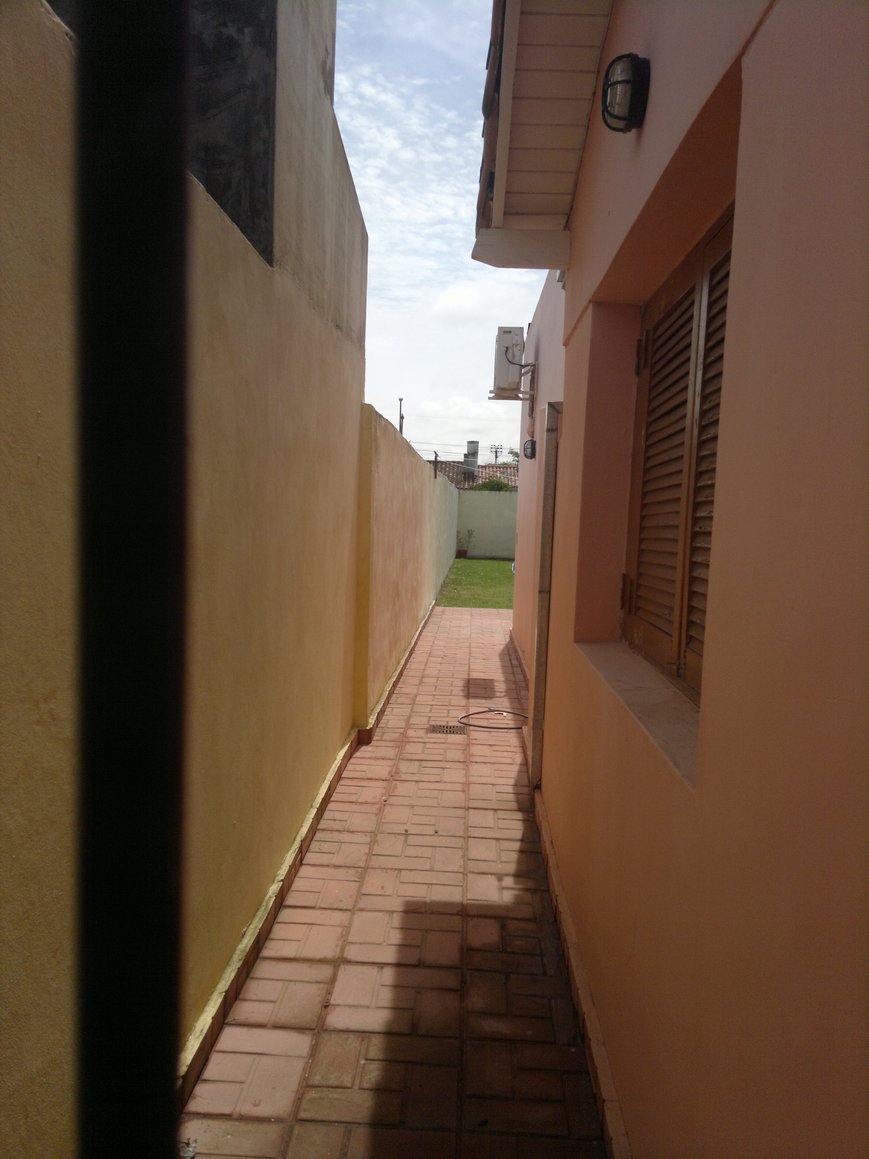 CASA EN BARRIO ARQUITECTURA — foto 11