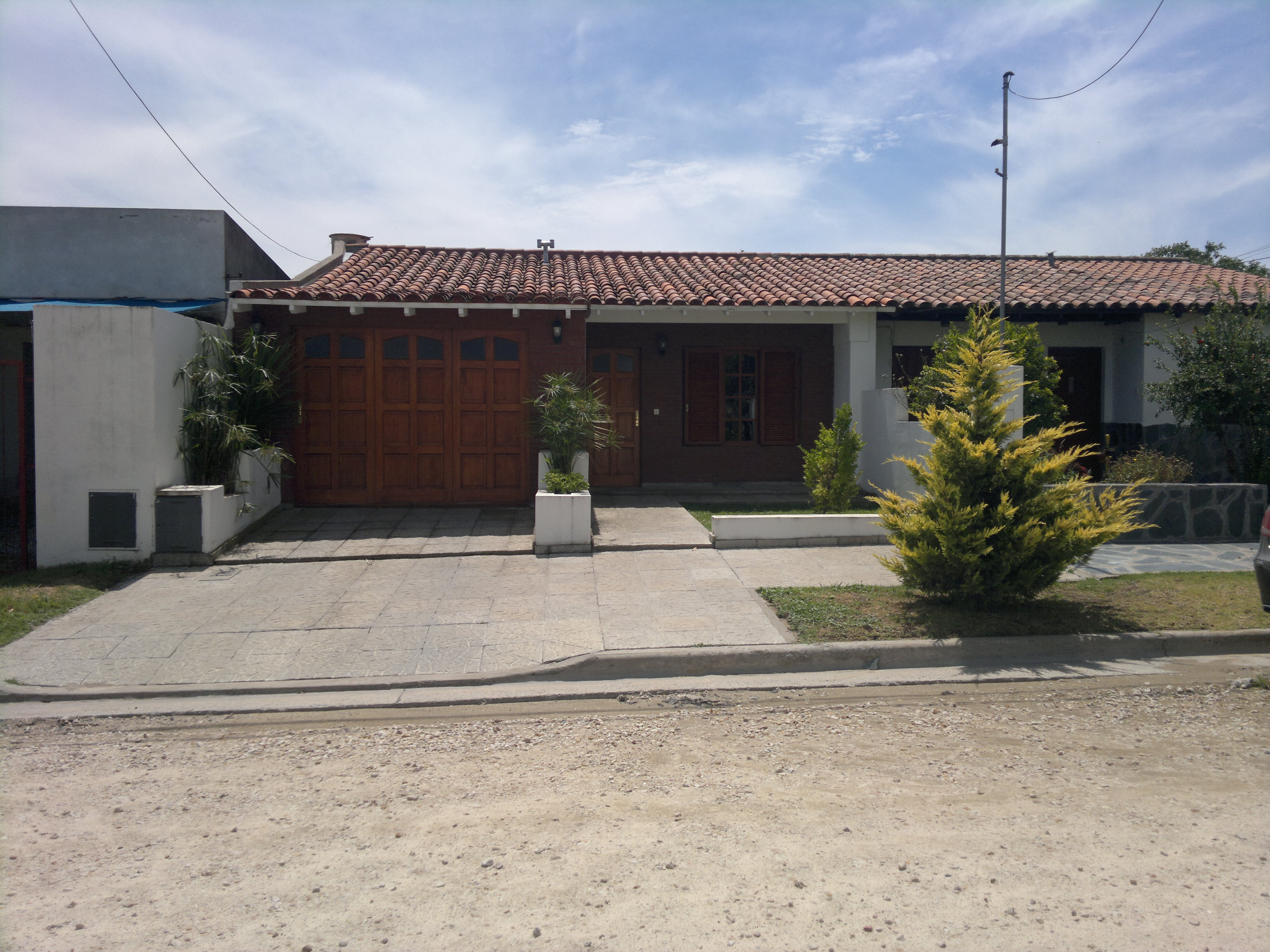 CASA EN BARRIO ARQUITECTURA — foto 12