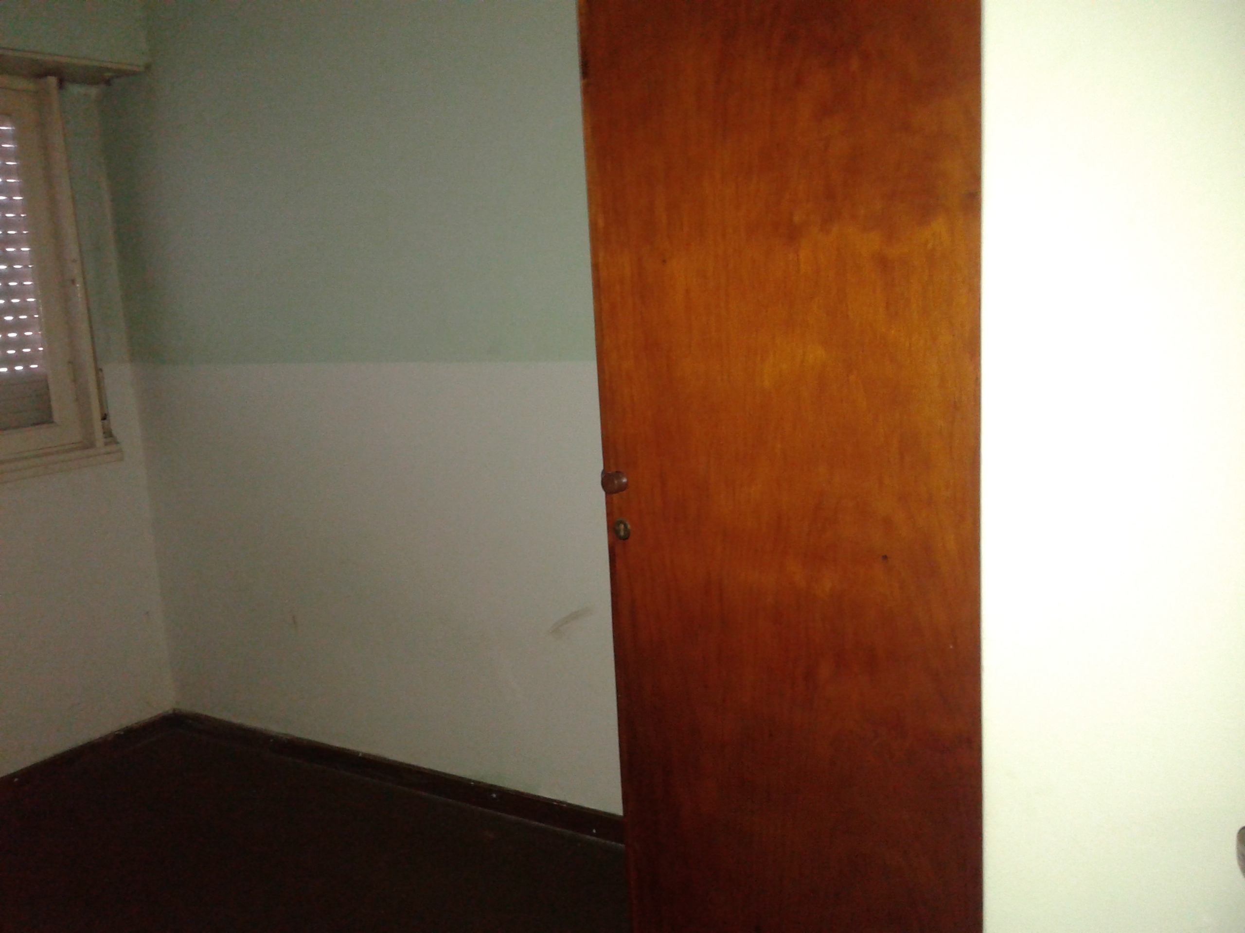 DOS LOCALES COMERCIALES Y DEPARTAMENTO EN PRIMER PISO — foto 14