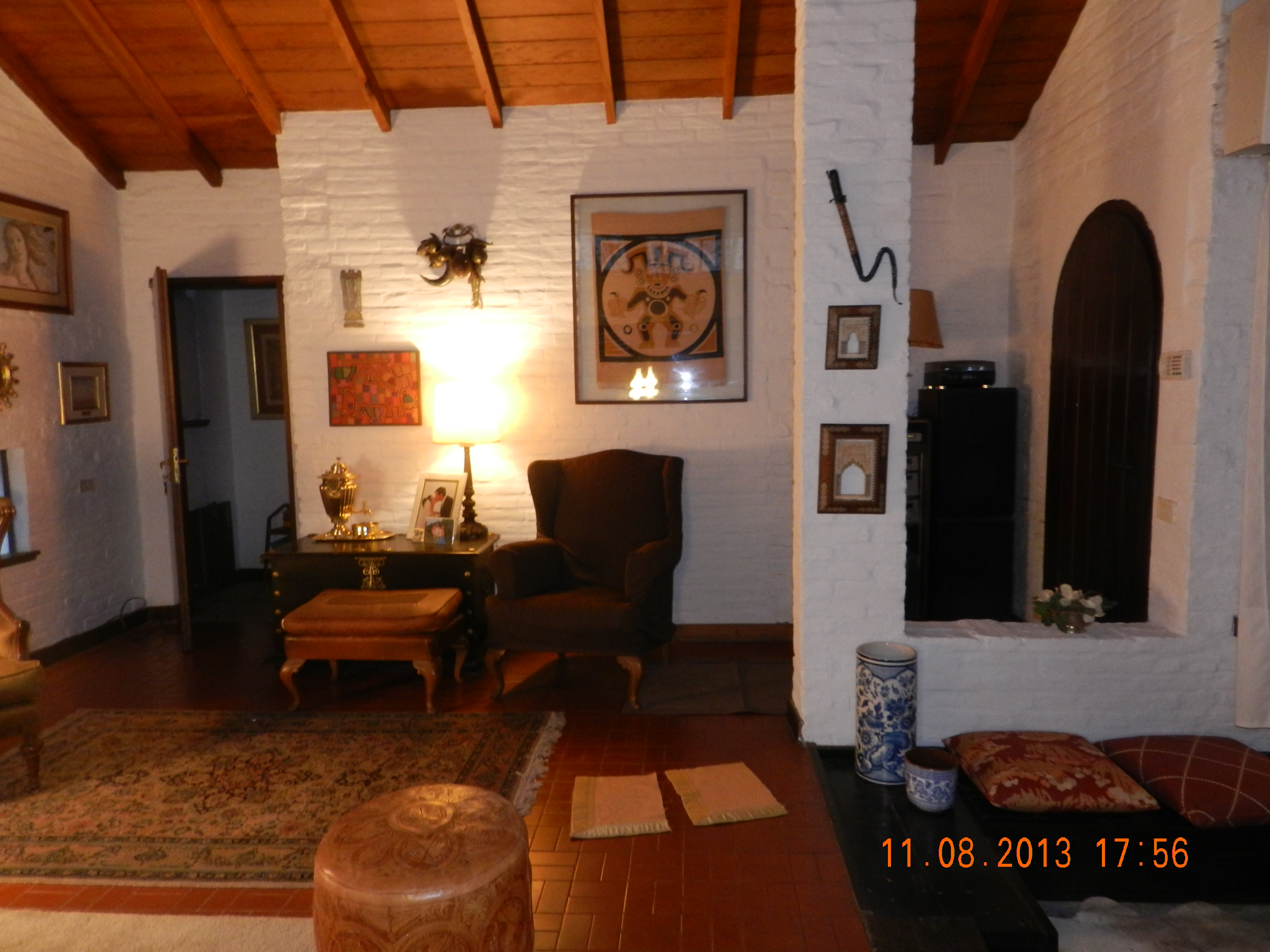 CHALET CON TRES DORMITORIOS, 3 BAÑOS,TOILETTE, LIVING-COMEDOR,COCINA, GARAGE Y QUINCHO. TERRENO TOTAL: 20 MTS POR 35 MTS. — foto 11