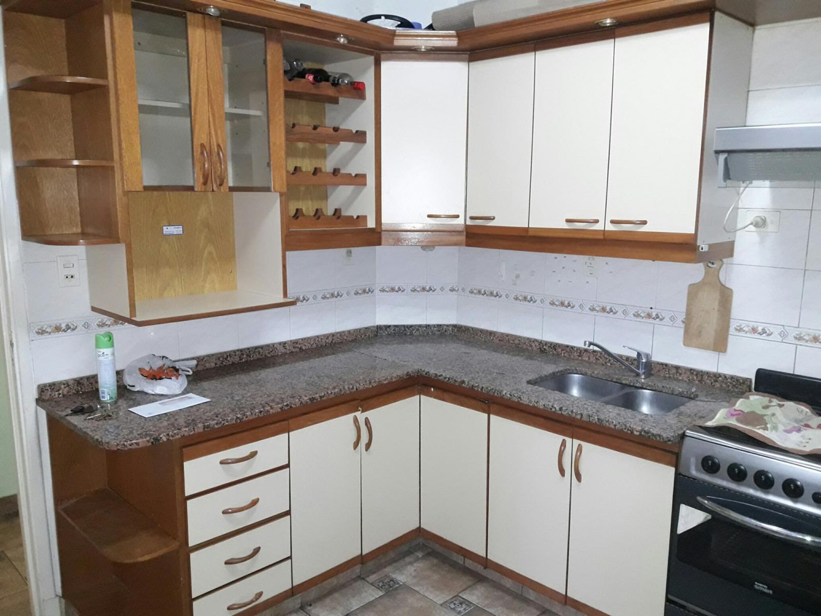 VENTA DEPTO 3 AMB POR ESCALERA MUY LUMINOSO – FLORESTA – IMPECABLE — foto 3