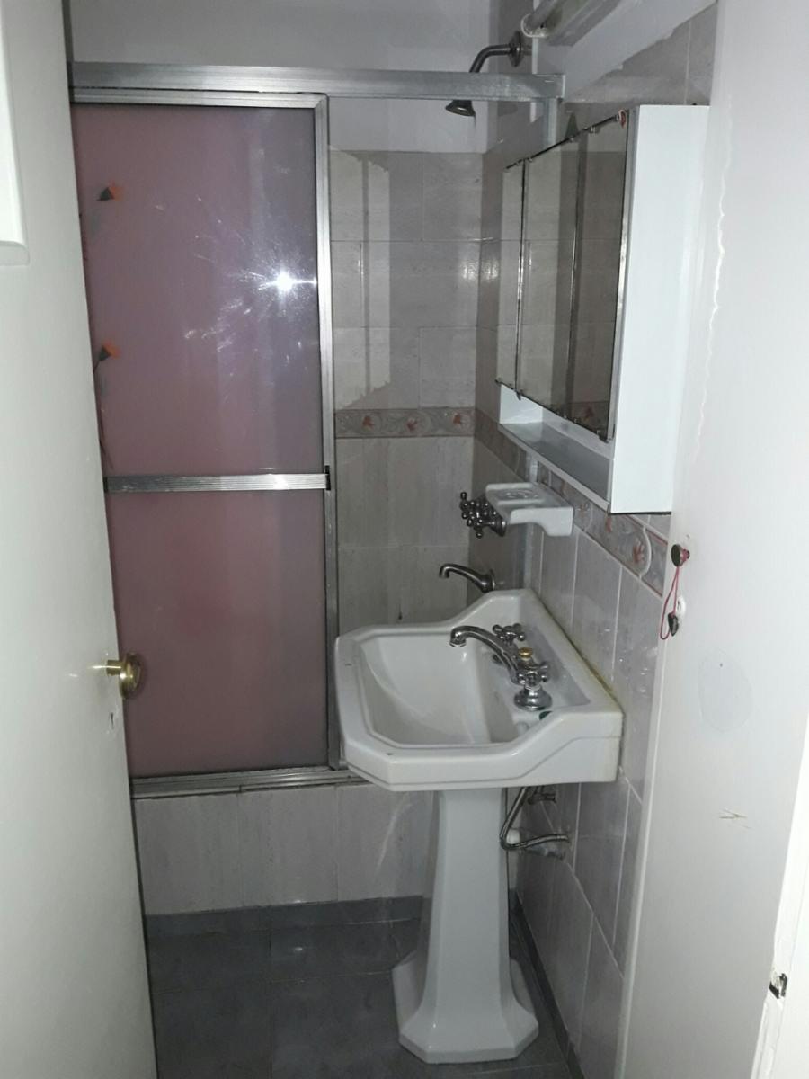 VENTA DEPTO 3 AMB POR ESCALERA MUY LUMINOSO – FLORESTA – IMPECABLE — foto 6