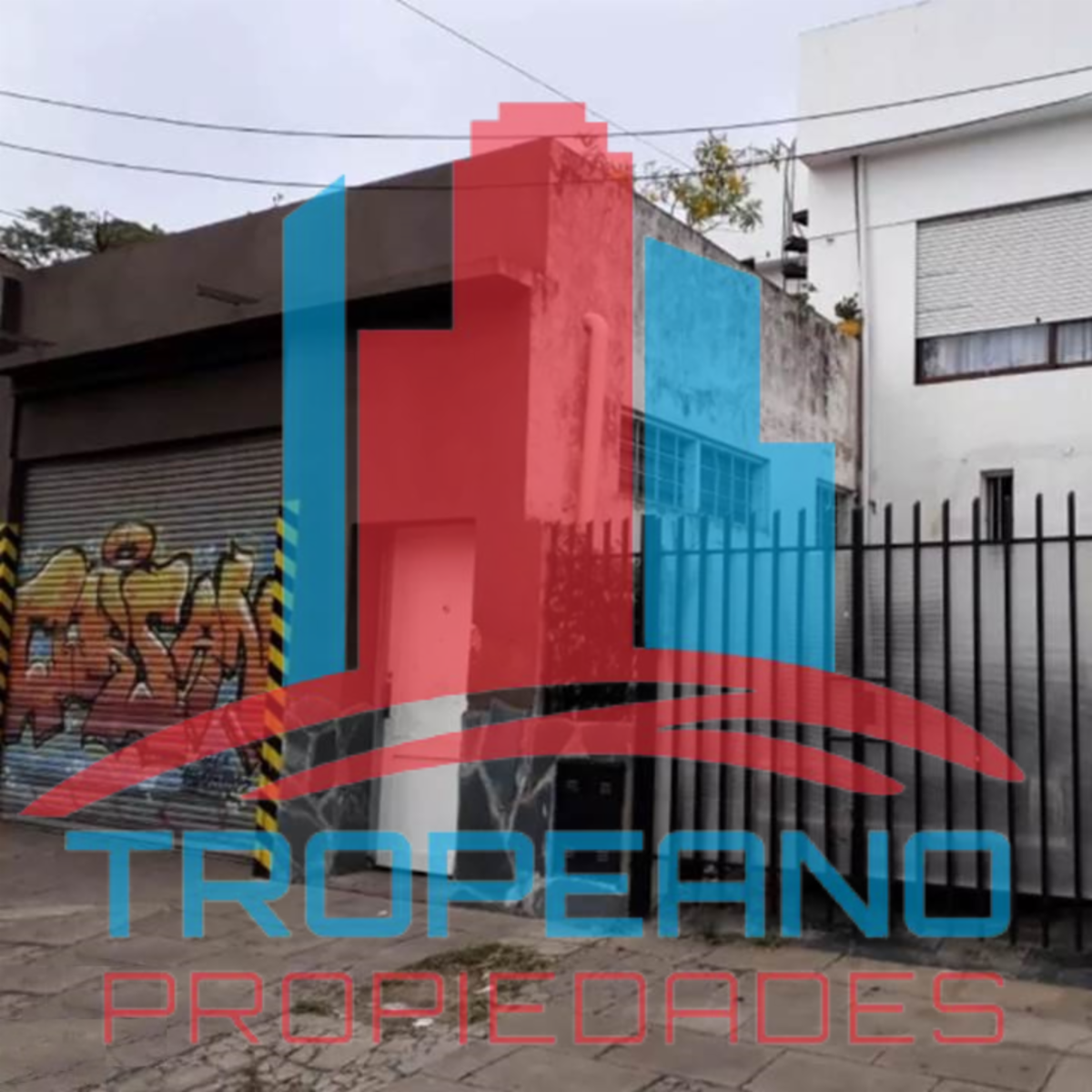 En Venta Galpón con vivienda en Ramos Mejia