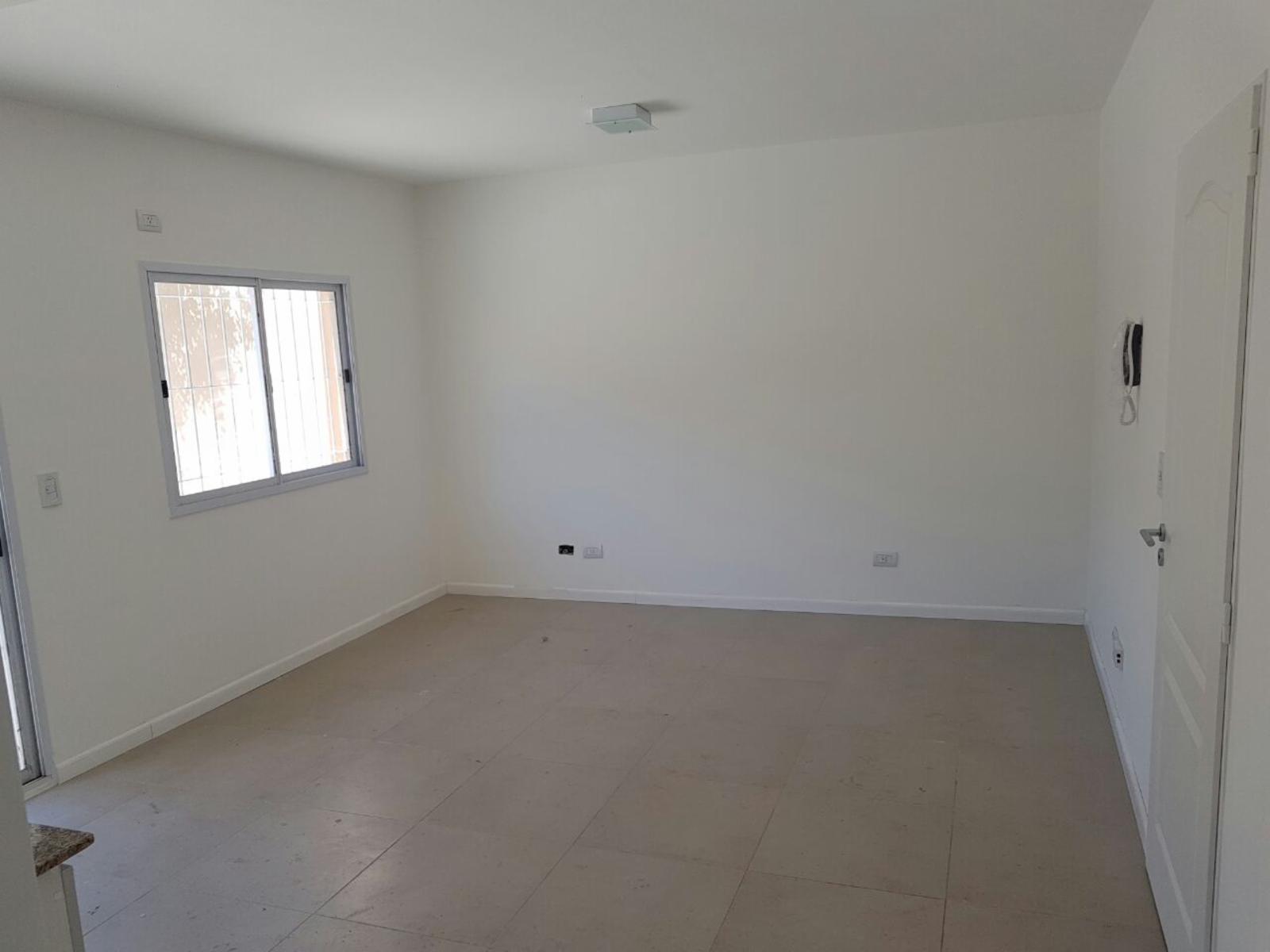 Departamento al frente y contra frente a estrenar. — foto 4