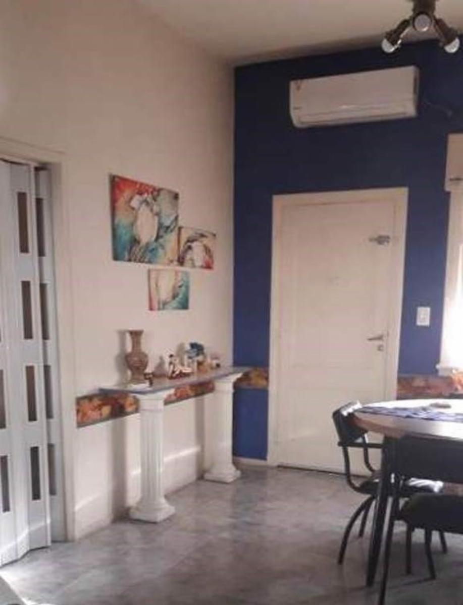 Retasado Casa De 3 Ambientes, Con Patio Y Garage, La Tablada — foto 5