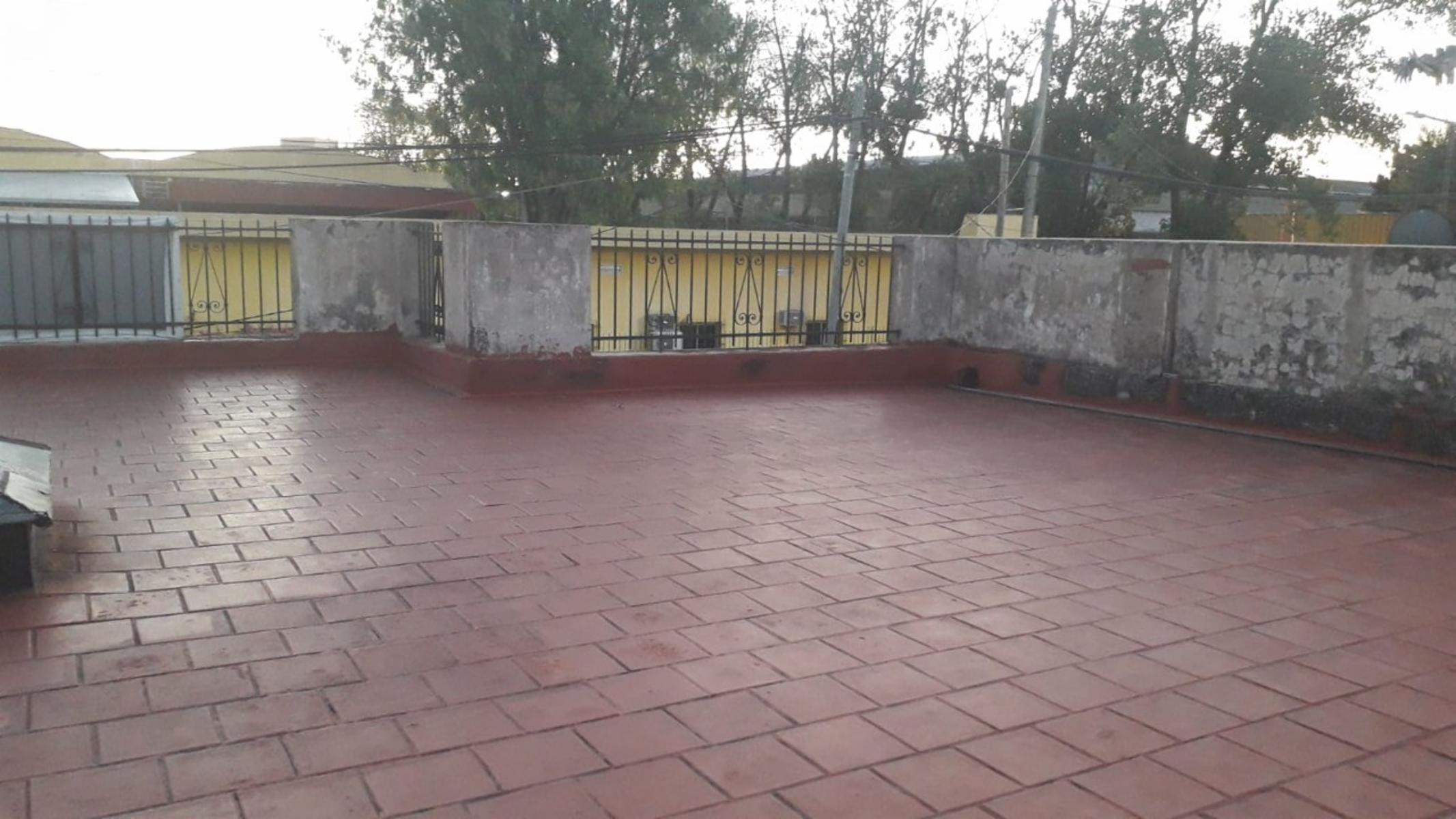 Retasado Casa De 3 Ambientes, Con Patio Y Garage, La Tablada — foto 14