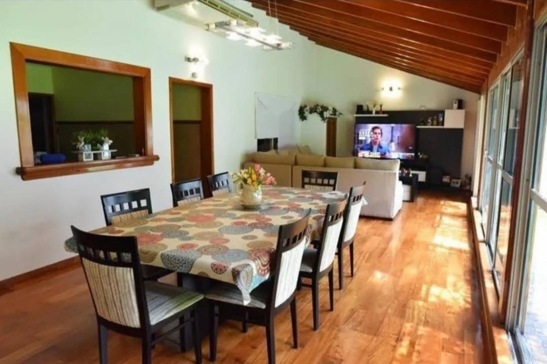Venta Excelente Casa De 5 Ambientes - Jardin - Garage - Lomas De Mirador. — foto 4