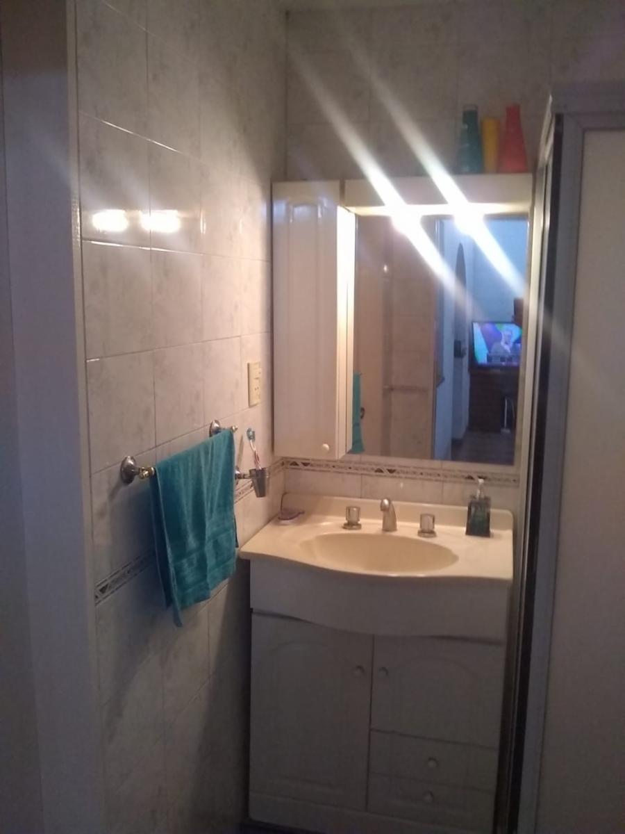 Venta Casa De 3 Ambientes Con Fondo Libre, Lomas Del Mirador — foto 9