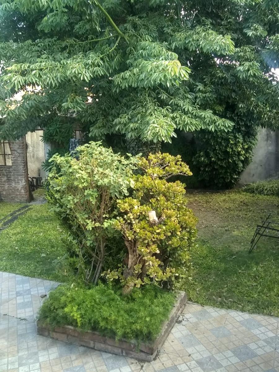 Venta Casa De 3 Ambientes Con Fondo Libre, Lomas Del Mirador — foto 13