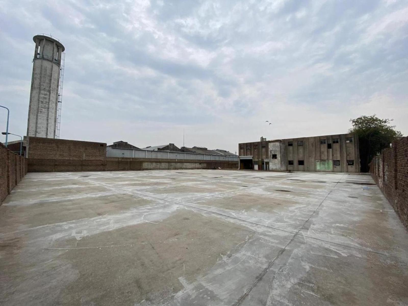 Excelente Galpón De 3200m2, Zona Industrial Neta. La Tablada - 1