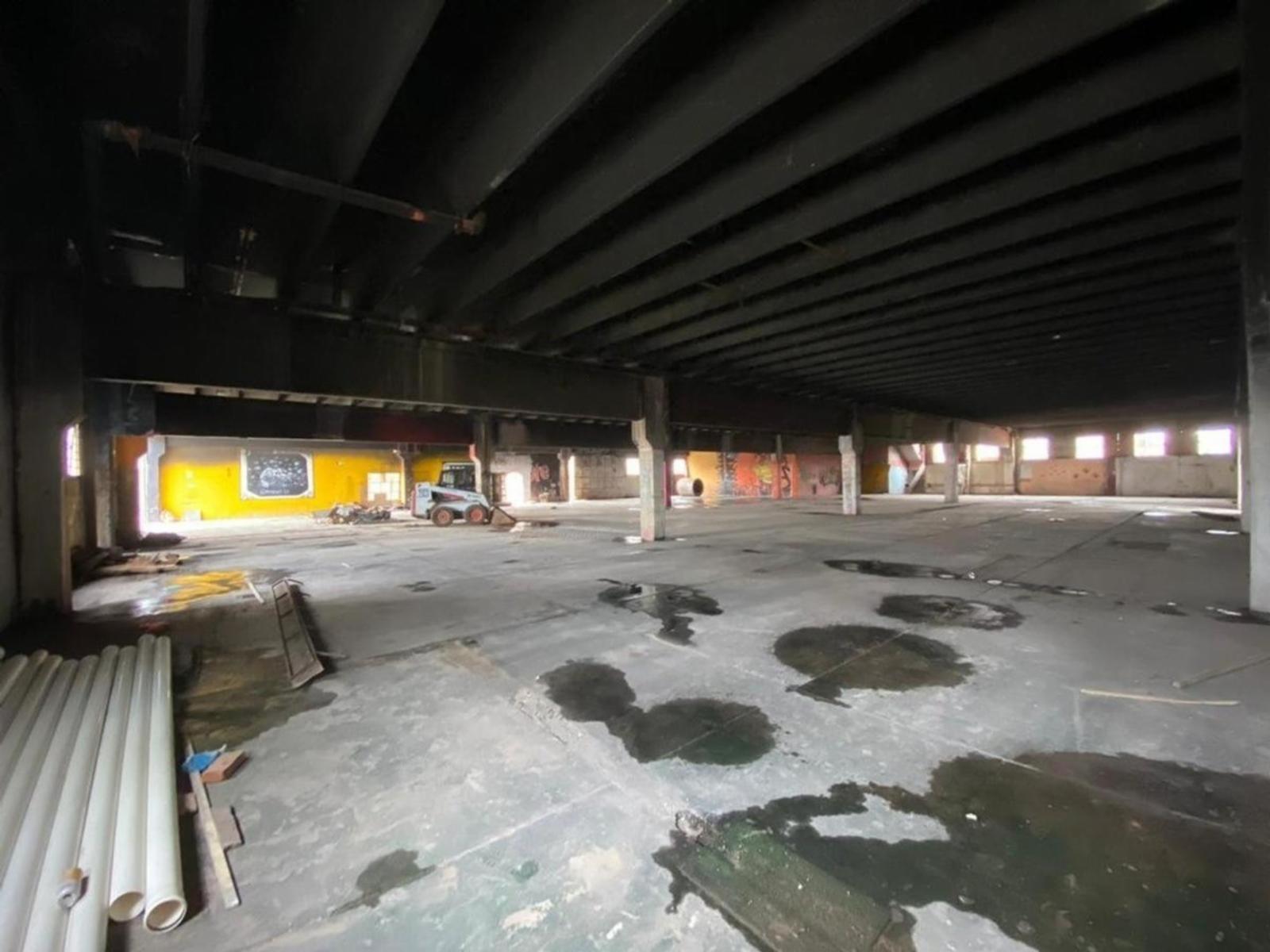 Excelente Galpón De 3200m2, Zona Industrial Neta. La Tablada - 9