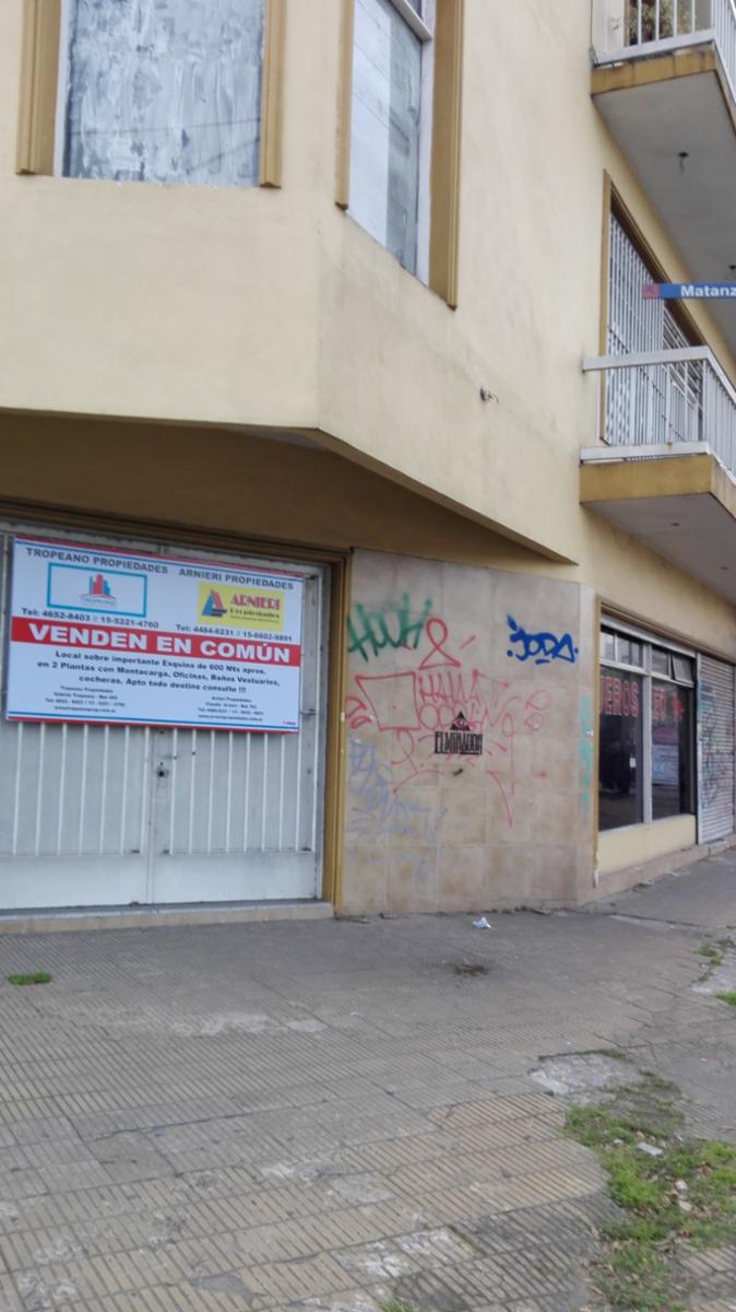 Excelente Local Comercial En Venta o Alquiler, Lomas Del Mirador — foto 2