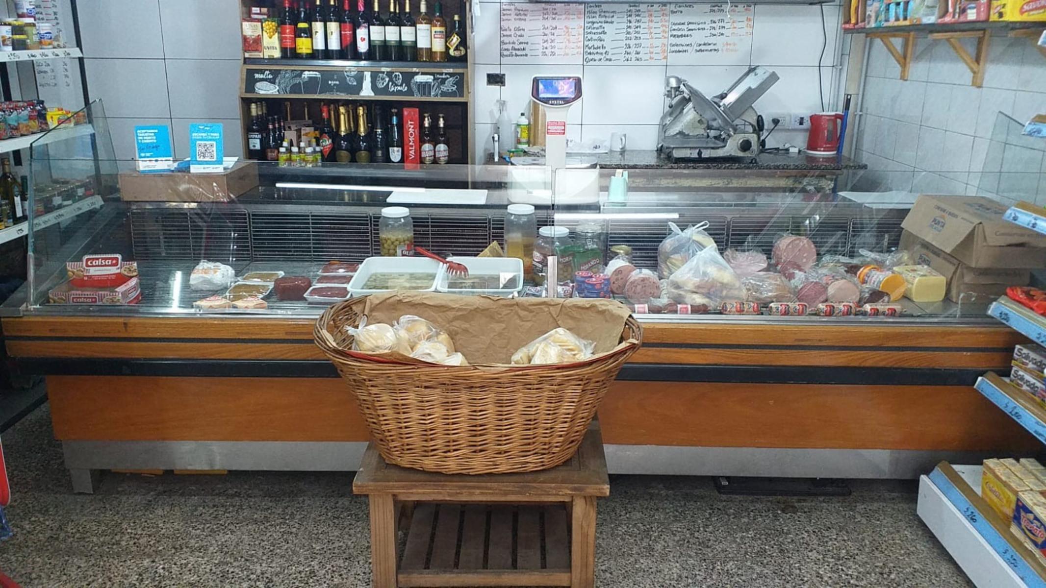 En Venta Fondo de Comercio: Fiambreria en I. Casanova — foto 6