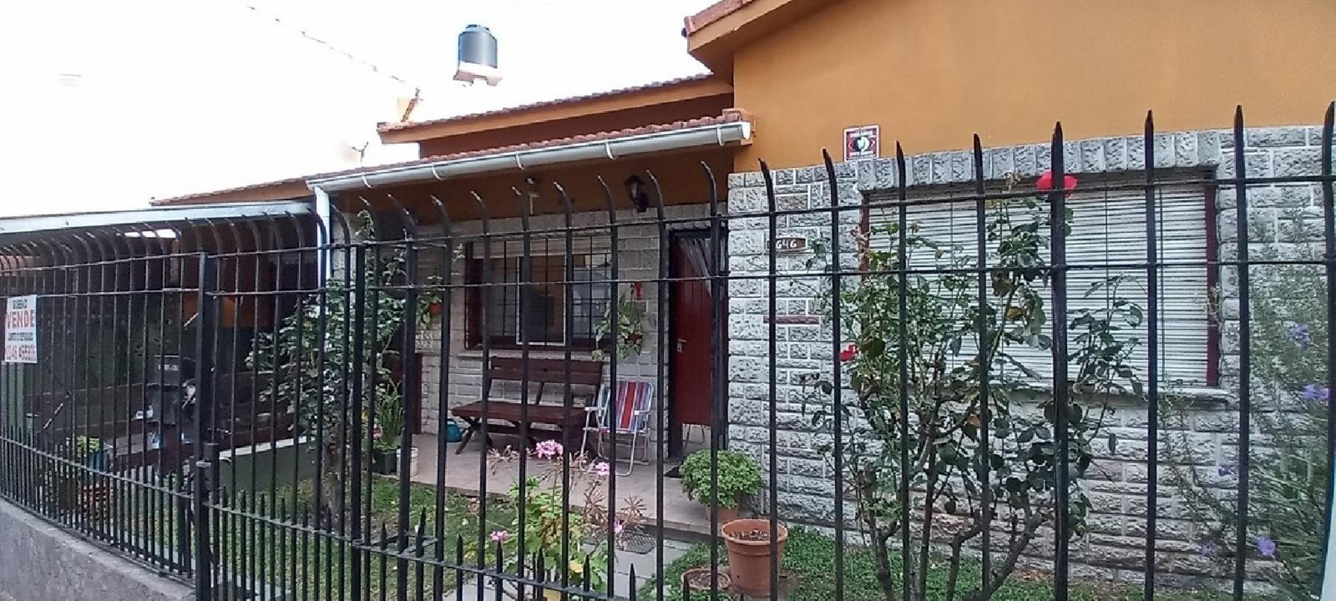 En Venta Excelente Chalet de 3 ambientes en Santa Teresita — foto 2