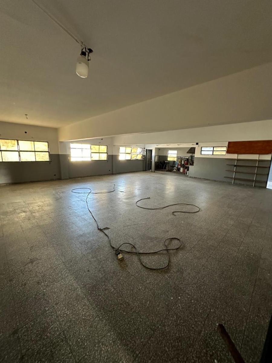 Alquiler Galpón En Primer Piso Con Departamento 4 AmbientesEnTabladaIdeal Costura O Calzado - 9