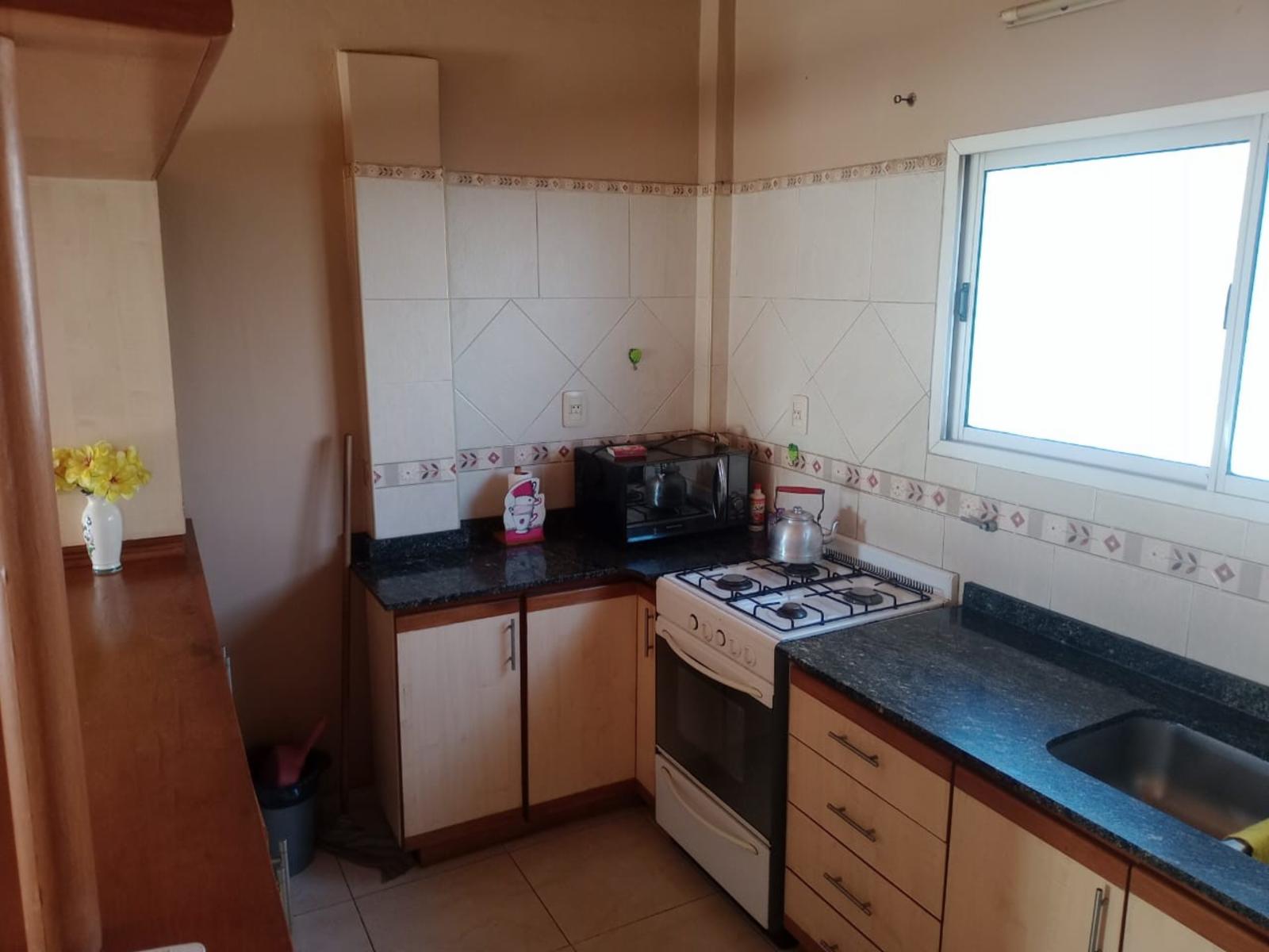 Venta Excelente Casa con fondo Ideal 2 familias La Tablada — foto 6