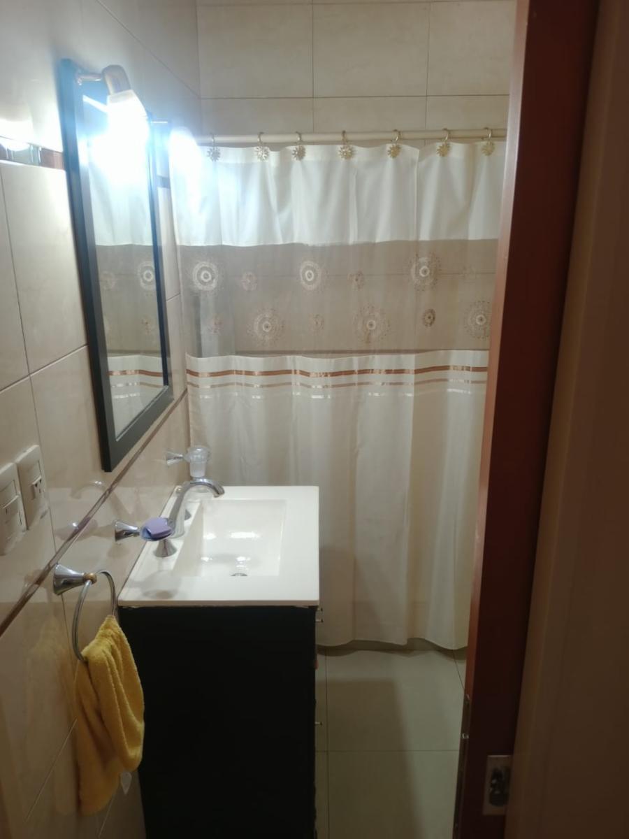 Venta Excelente Casa con fondo Ideal 2 familias La Tablada — foto 9
