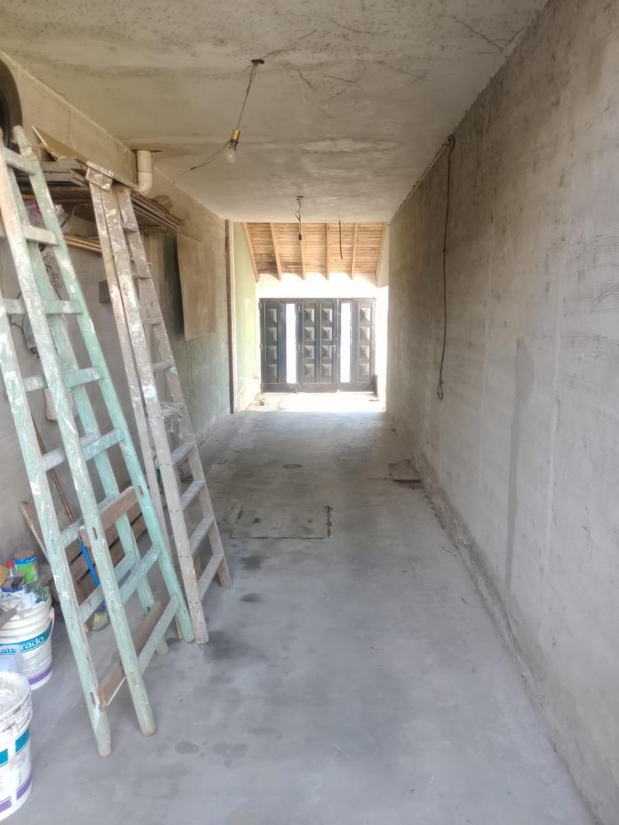 Venta Excelente Casa con fondo Ideal 2 familias La Tablada — foto 12