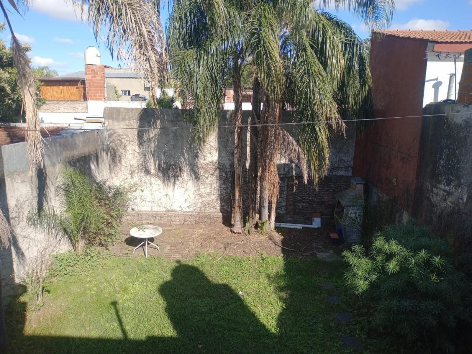 Venta Excelente Casa con fondo Ideal 2 familias La Tablada — foto 15