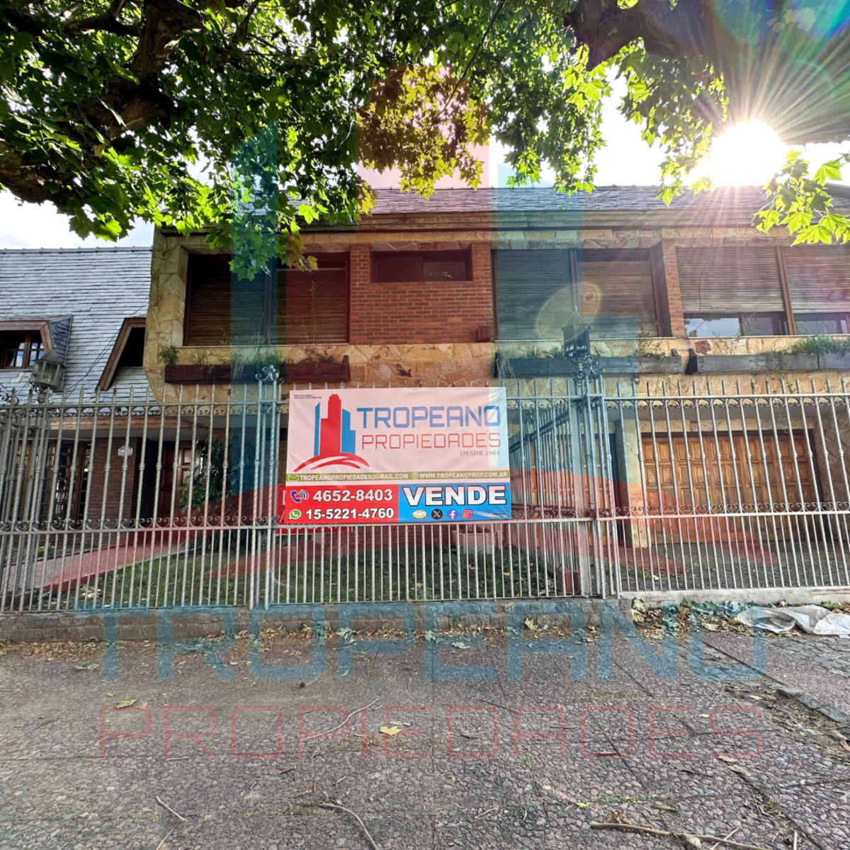 Casa De 6 Ambientes En Venta, Ramos Mejia. **ideal Constructor**