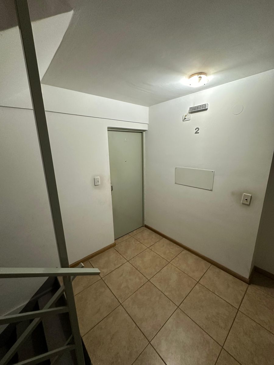 Departamento 2 Ambientes En Venta C/ Balcón Al Frente, Haedo, Provincia De Buenos Aires — foto 10