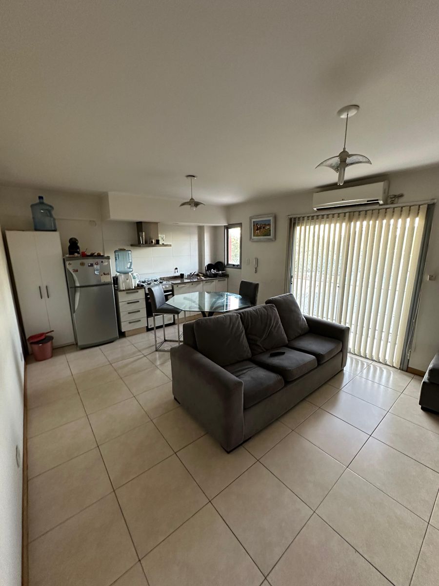 Departamento 2 Ambientes En Venta C/ Balcón Al Frente, Haedo, Provincia De Buenos Aires — foto 13