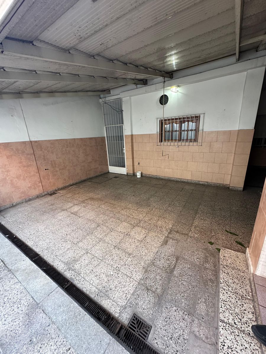 VENTA PH DE 3 ambientes con cochera Lomas del Mirador — foto 15