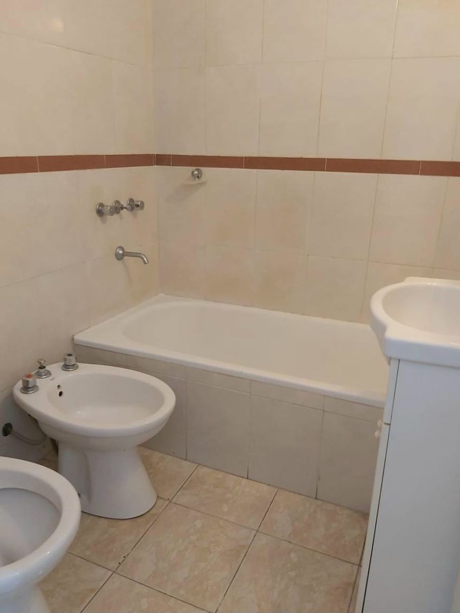 Venta Departamento de 2 ambientes y medio al frente - balcón - Ramos Mejia — foto 8