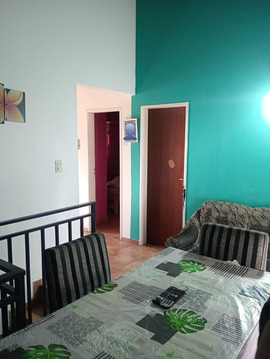 Venta Casa En Block Multifamiliar Con Patio Y Entrada De Auto La Tablada — foto 9