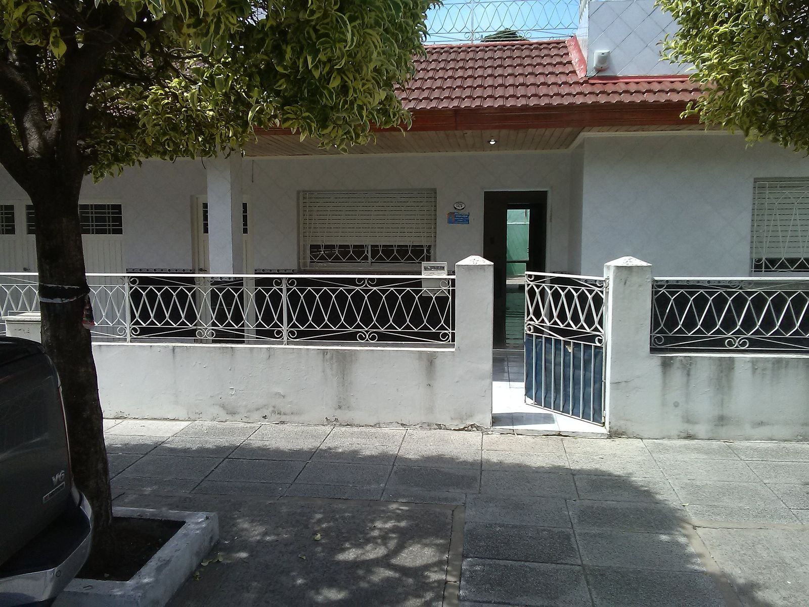 VENTA Casa de 3 ambientes patio - garage - terraza - La Tablada