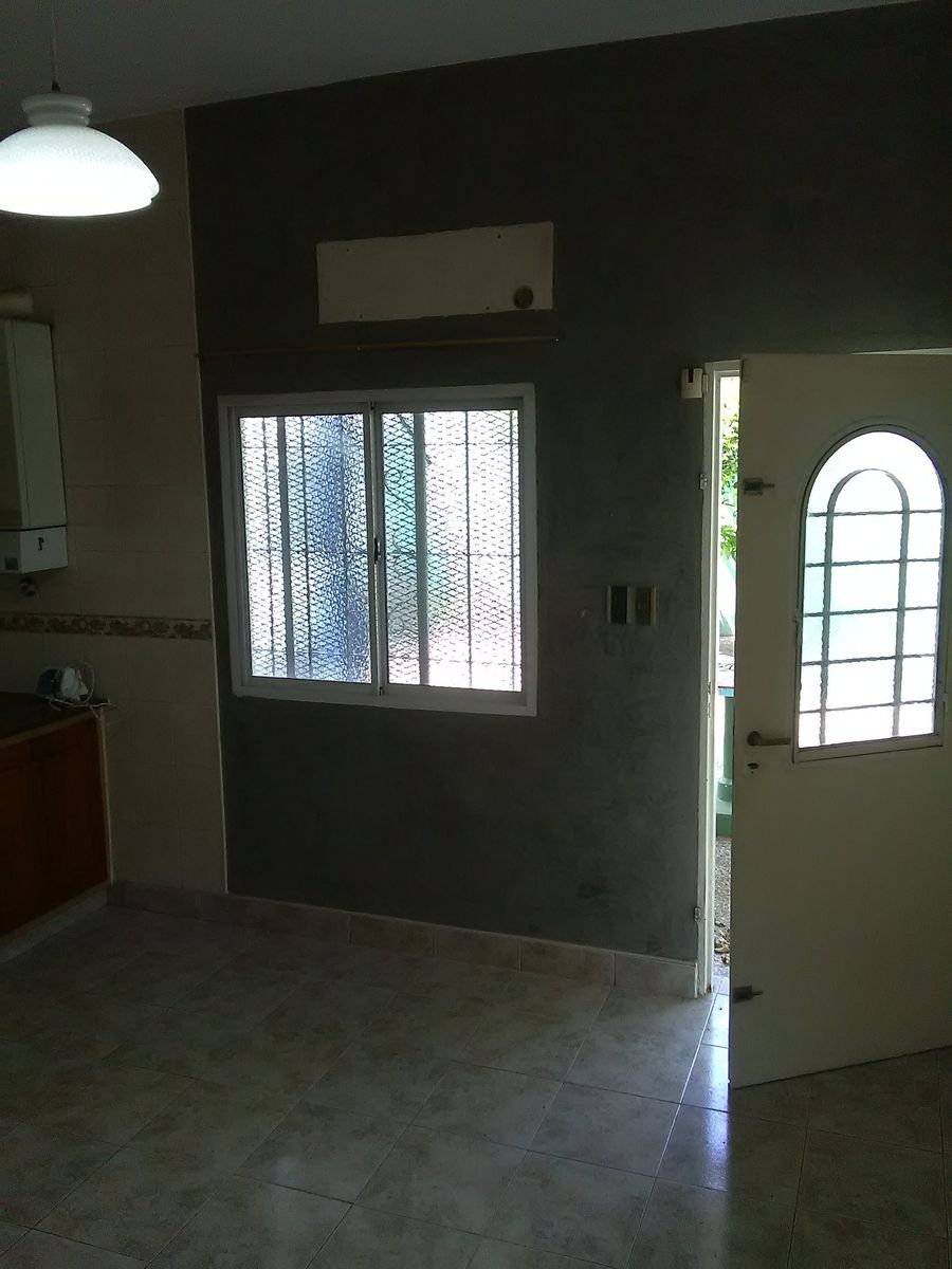 VENTA Casa de 3 ambientes patio - garage - terraza - La Tablada — foto 4