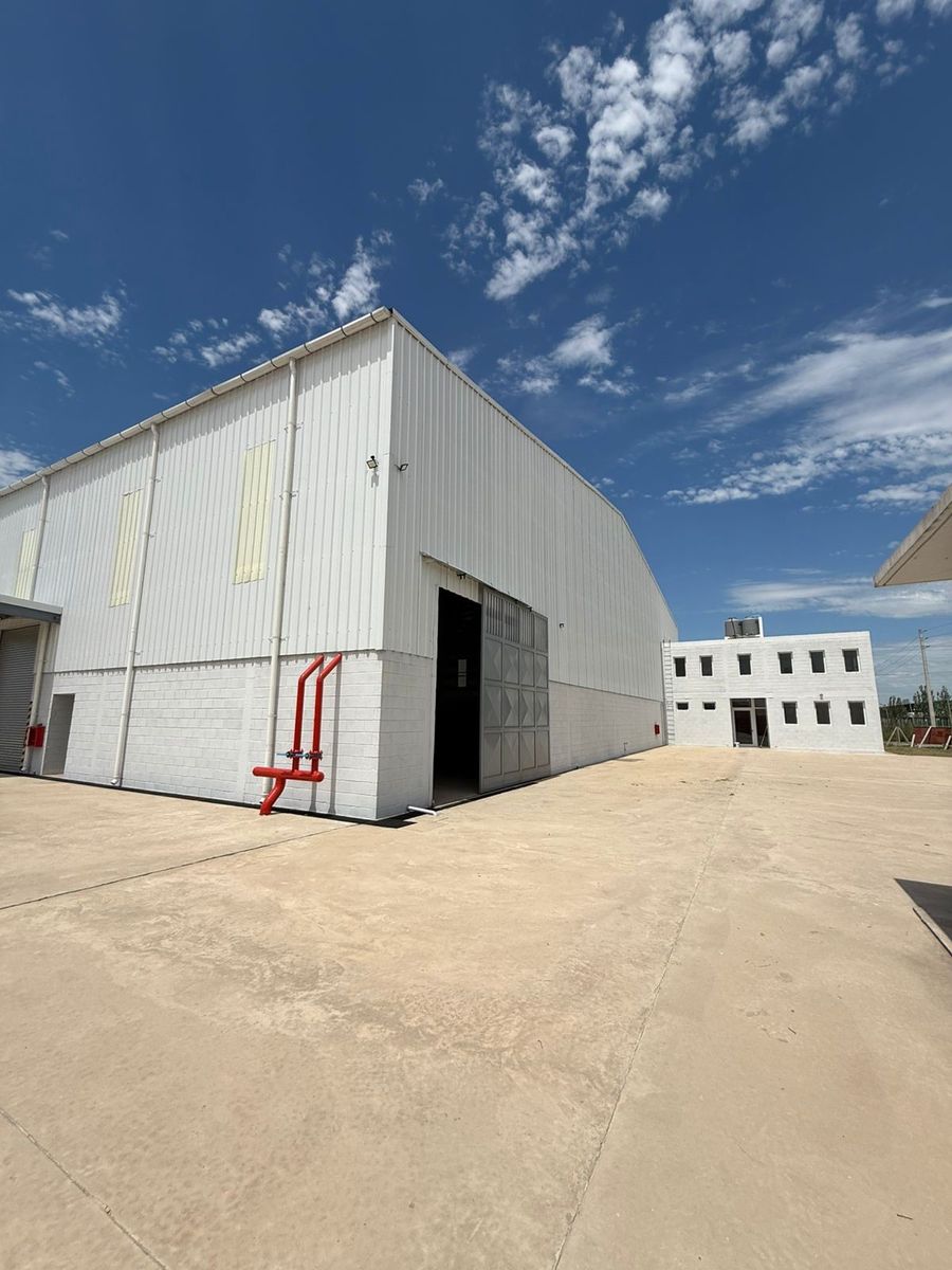 Nave Industrial 3970 M2 Cub. C/ Playa De Maniobras De 5500 M2, A Mts DeAu. Ezeiza Cañuelas, Carlos Spegazzini.