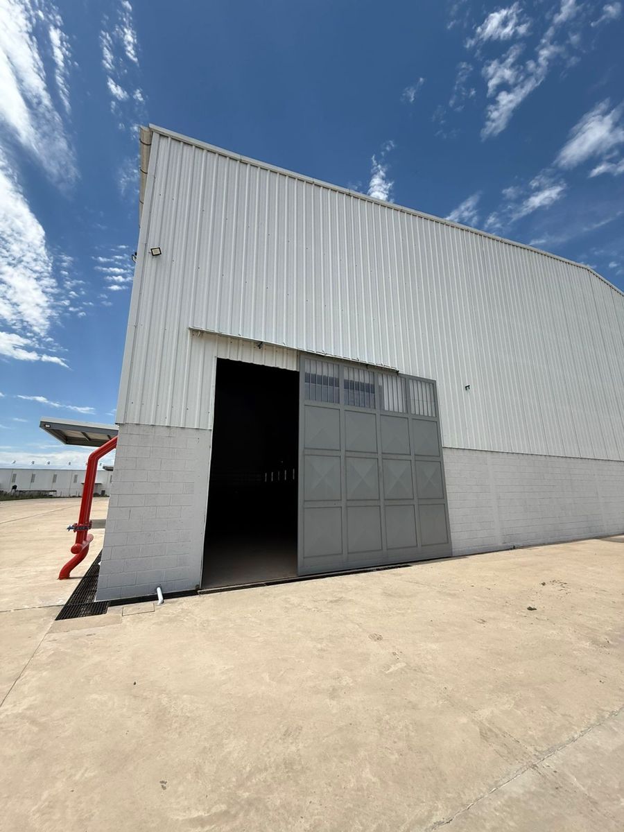 Nave Industrial 3970 M2 Cub. C/ Playa De Maniobras De 5500 M2, A Mts DeAu. Ezeiza Cañuelas, Carlos Spegazzini. — foto 3