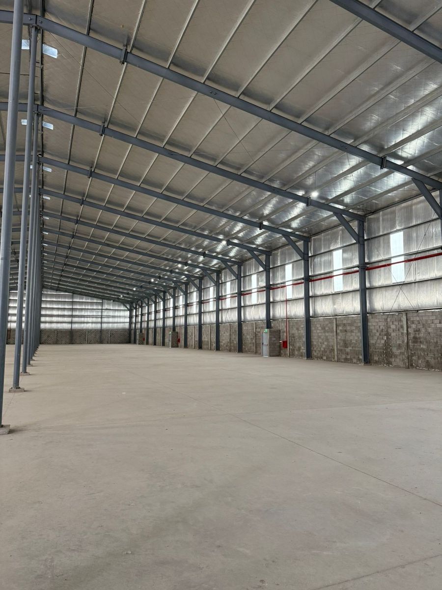 Nave Industrial 3970 M2 Cub. C/ Playa De Maniobras De 5500 M2, A Mts DeAu. Ezeiza Cañuelas, Carlos Spegazzini. — foto 8