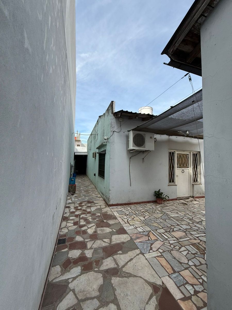Venta Local Con Vivienda Integrada - Fondo Libre - A Refaccionar - LomasDel Mirador — foto 10