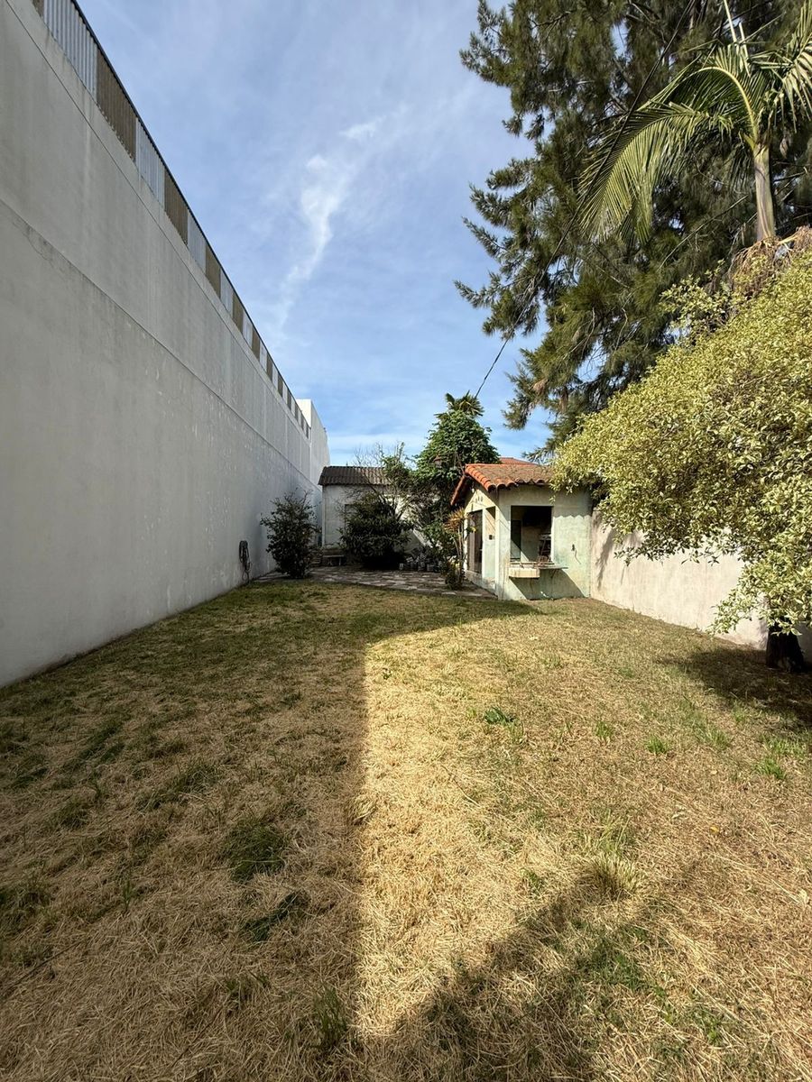Venta Local Con Vivienda Integrada - Fondo Libre - A Refaccionar - LomasDel Mirador — foto 12