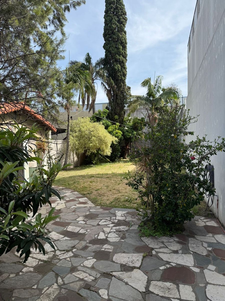 Venta Local Con Vivienda Integrada - Fondo Libre - A Refaccionar - LomasDel Mirador — foto 13