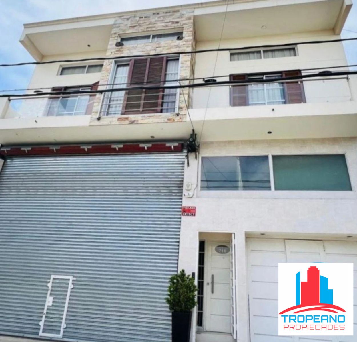 Venta Galpòn y Vivienda De 5 Ambientes Ramos Mejia
