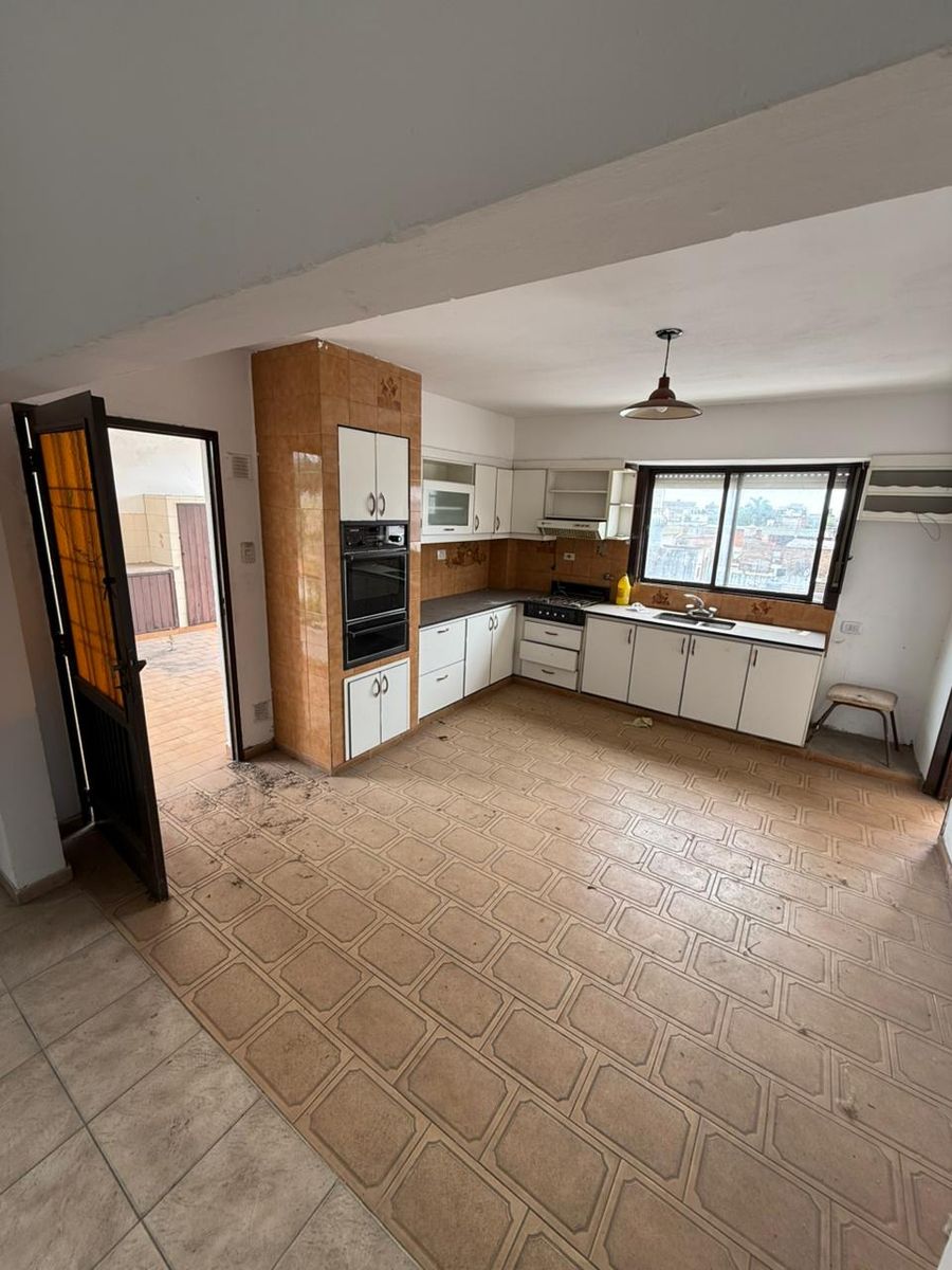 VENTA Departamento de 4 ambientes en La Tablada — foto 2