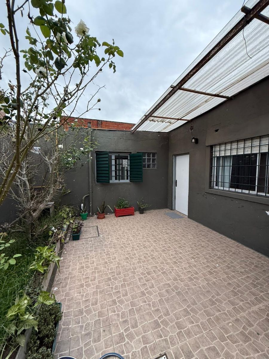 Venta Casa lote propio en esquina - patio - garage - Villa Sarmiento — foto 6